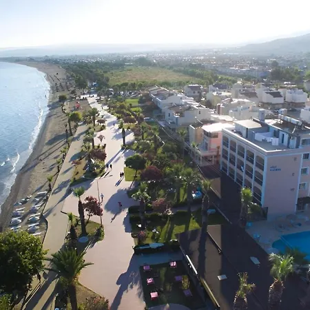 Holiday Hotel Hotel *