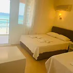 Holiday Hotel Hotel